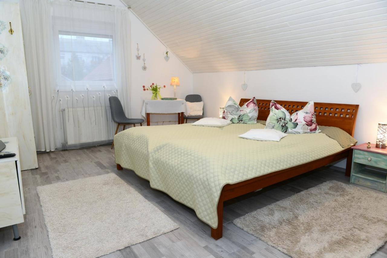 Sommerhaus Veszprém Екстериор снимка