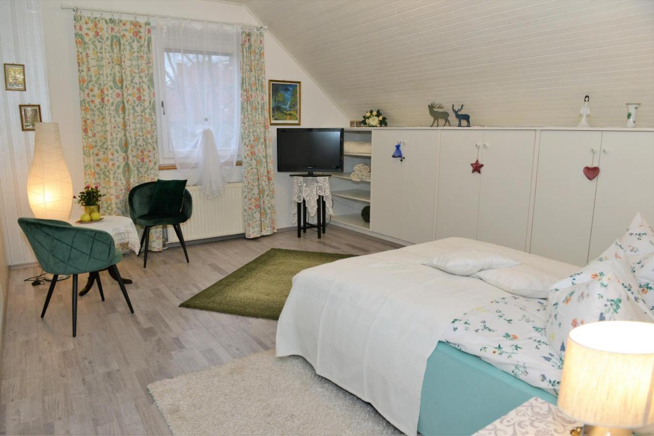 Sommerhaus Veszprém Екстериор снимка